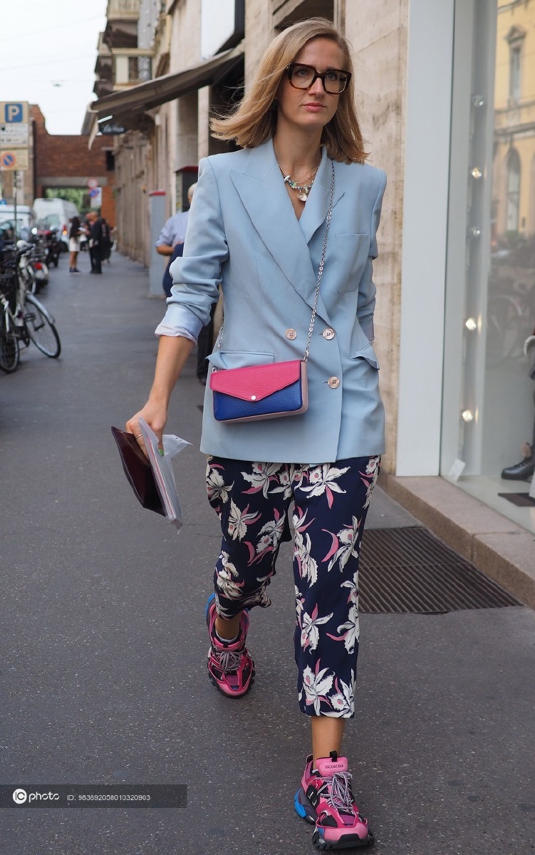 2020秋冬米兰时装周潮人街拍之peterpilotto