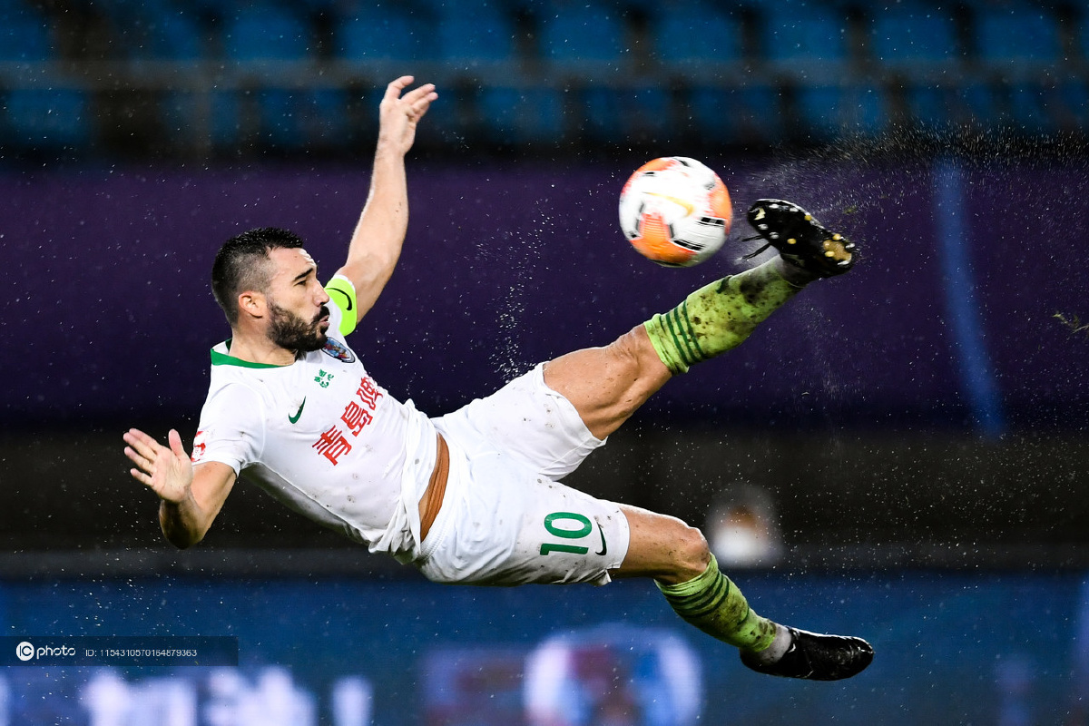 2020年中国足球新闻奖获奖单张惊天倒钩