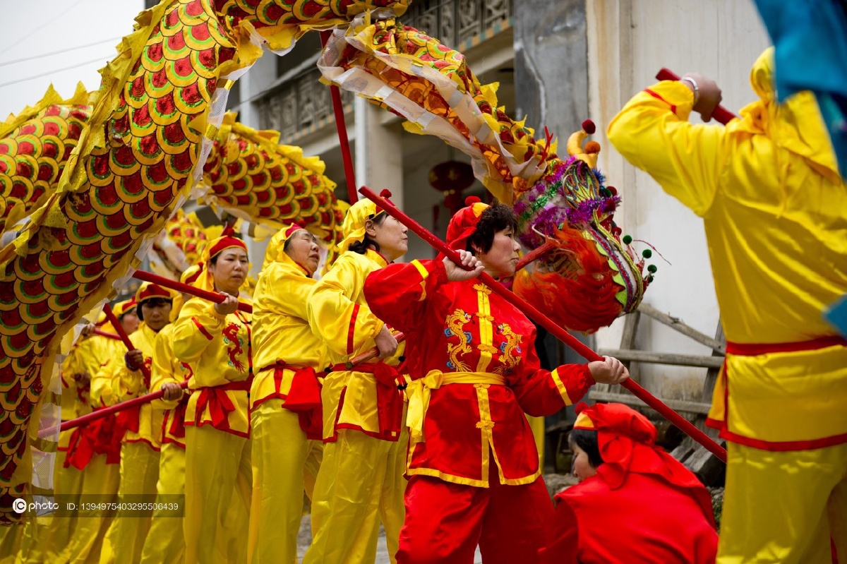 独家马剑民俗舞板凳龙元宵舞龙灯