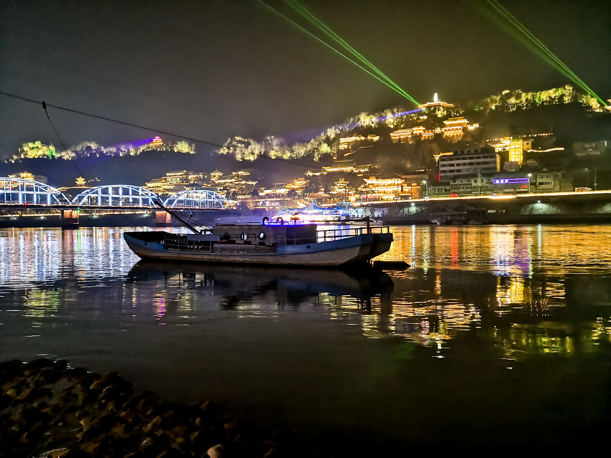 冬至日兰州黄河夜景