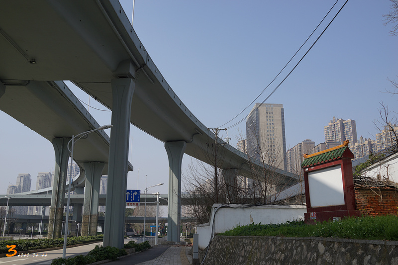 武汉市汉阳区龙阳大道龙珠路