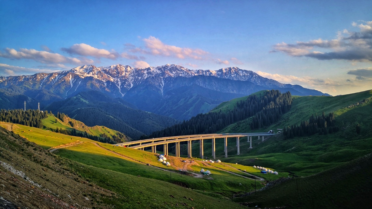 伊犁果子沟双桥