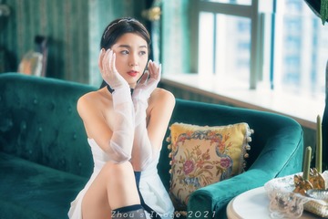 2422803