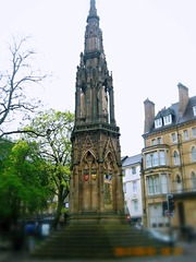 18299