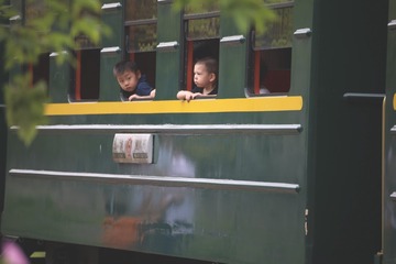 273962