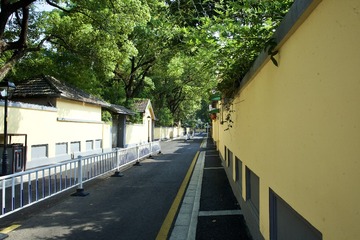 Optional("8F49BE90-5F1C-4045-B72F-9E9F91E5E223/L0/001")