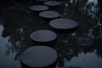 001