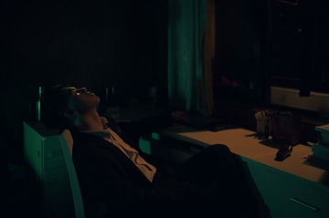 1301599