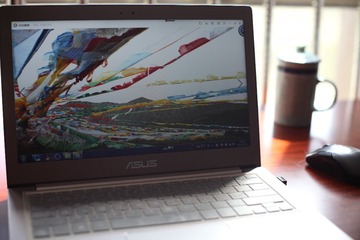 72025