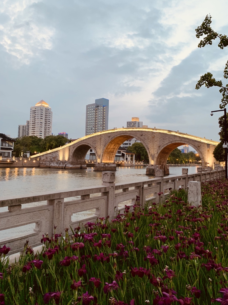 万年桥的夜景 - 苏州石头旗袍 - 图虫