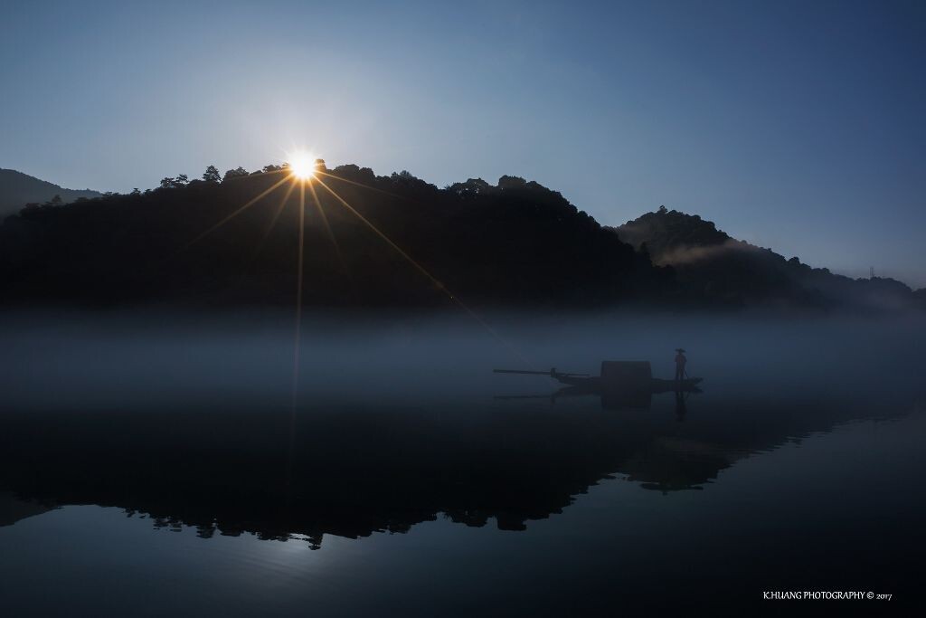 雾锁东江湖
