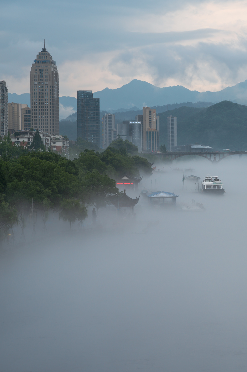 建德新安江江雾奇景