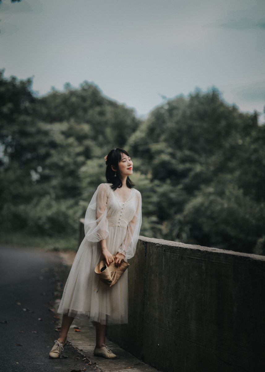 愿清风明月随性洒脱淡然处之悠然自得喜悦安康 往后的日子不管悲欢