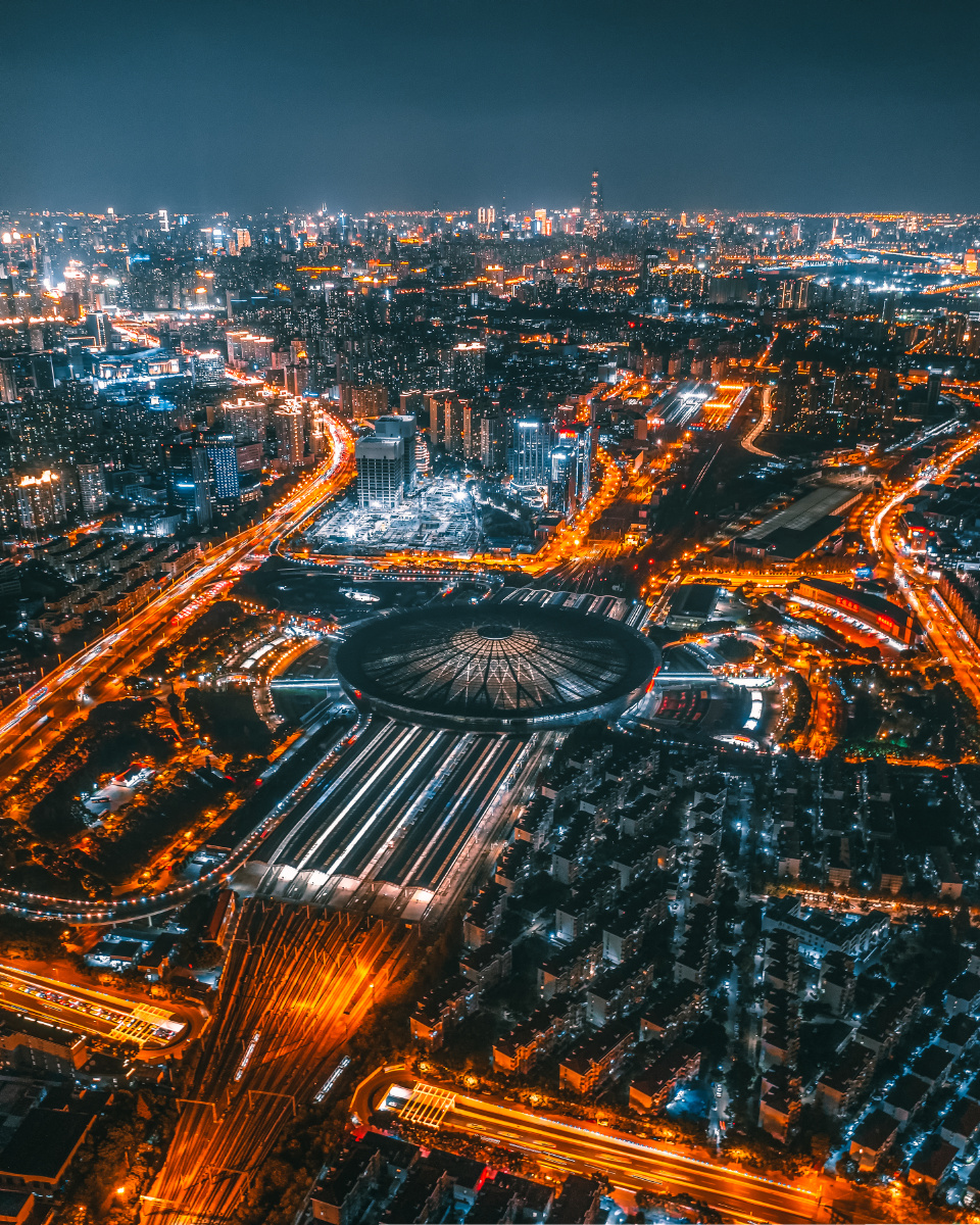 上海火车南站的夜景