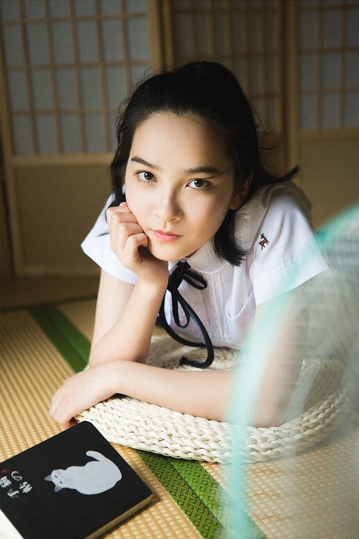 18405100.jpg