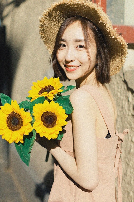 18405118.jpg