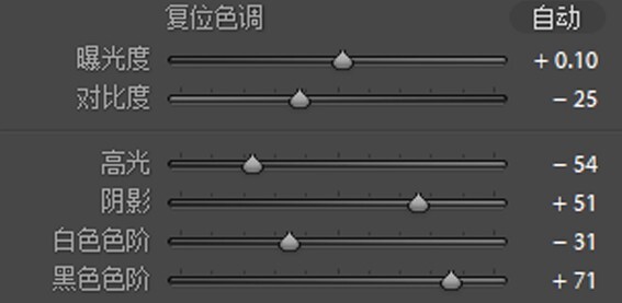 298648070.jpg