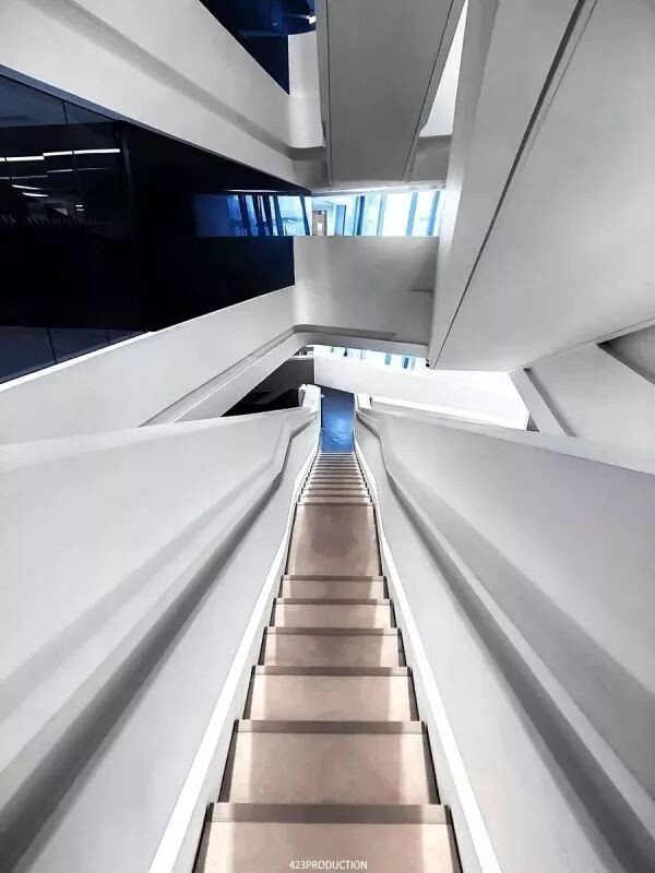 298655840.jpg