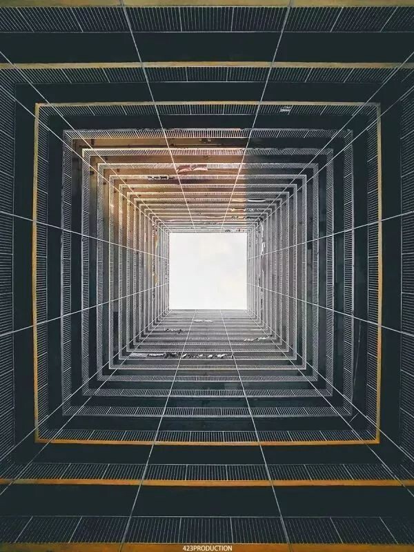 298655884.jpg