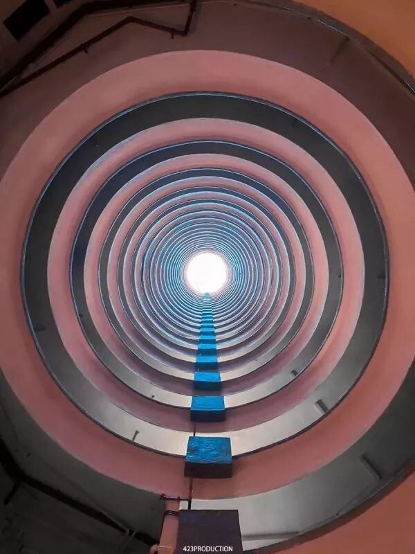 298655908.jpg