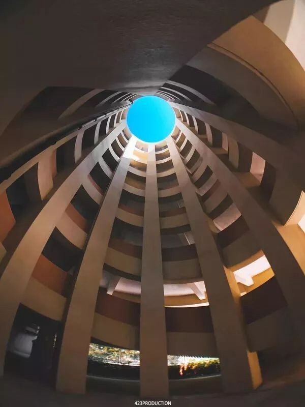 298655950.jpg
