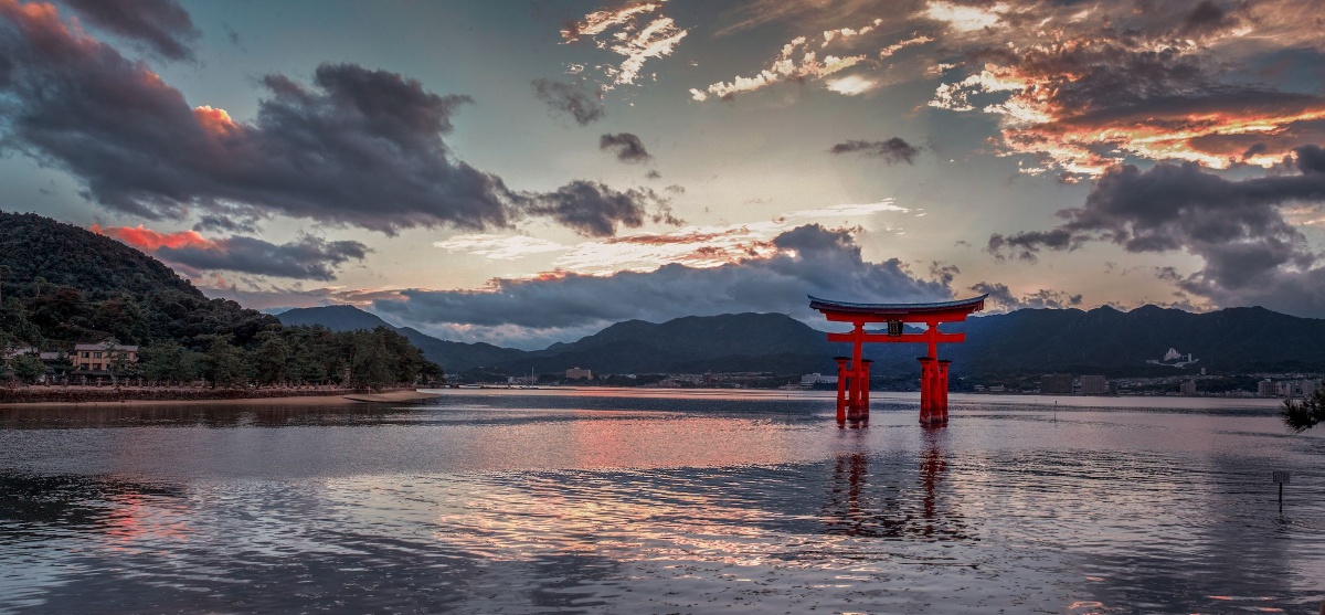 日本广岛海上鸟居