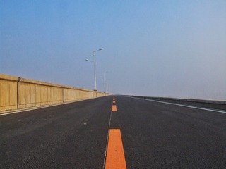 934237