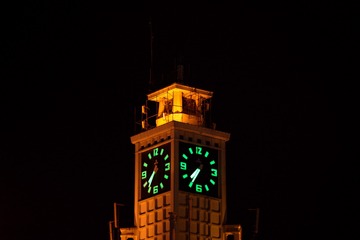 24C2050D-811D-4971-887D-37227B9F13A7/L0/001