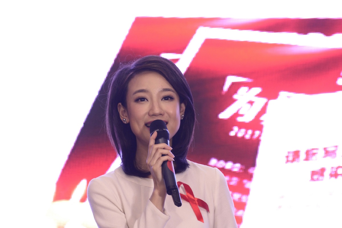 北京电视台主持人李杨薇