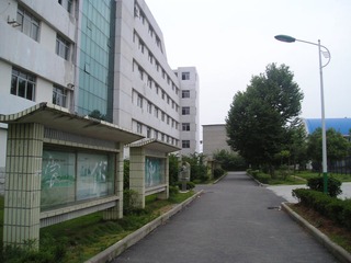 164672