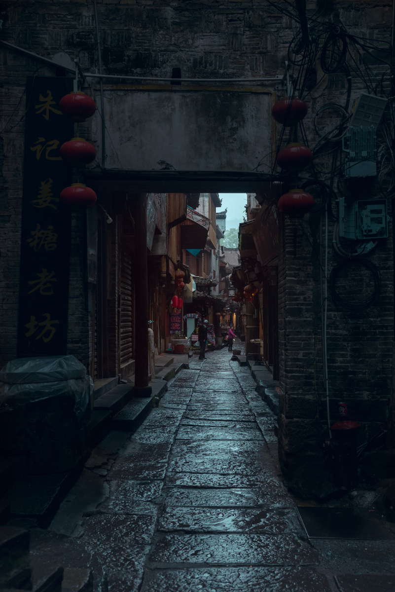 古镇老巷石板路