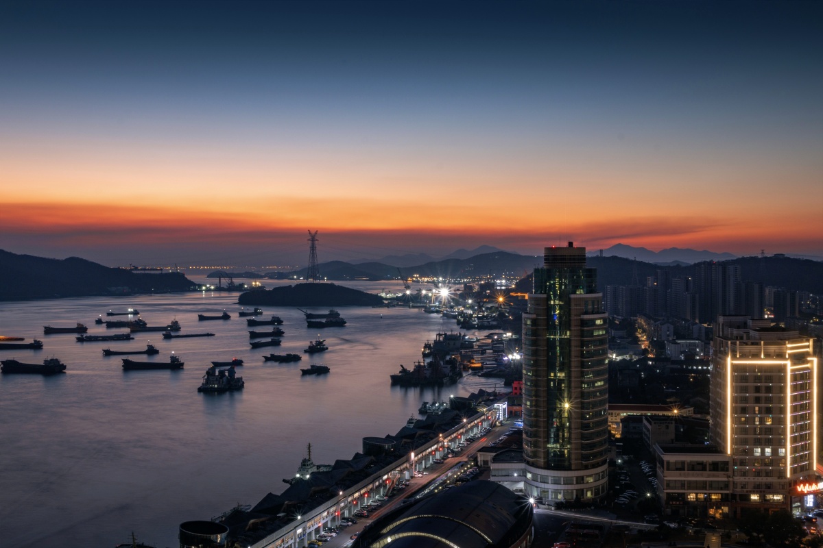 舟山定海渔港夜色