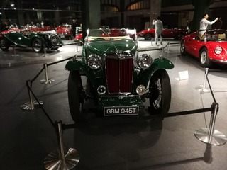 230571