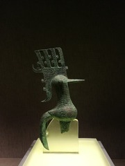 229425