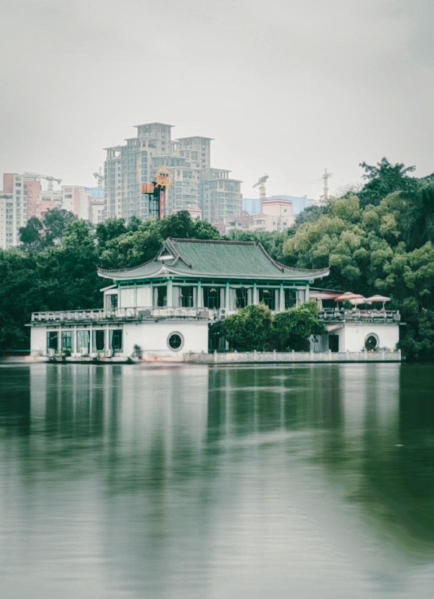 南宁人民公园白龙塘