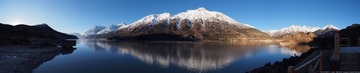 然乌湖全景