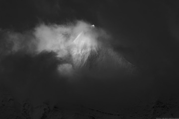 神山央迈勇