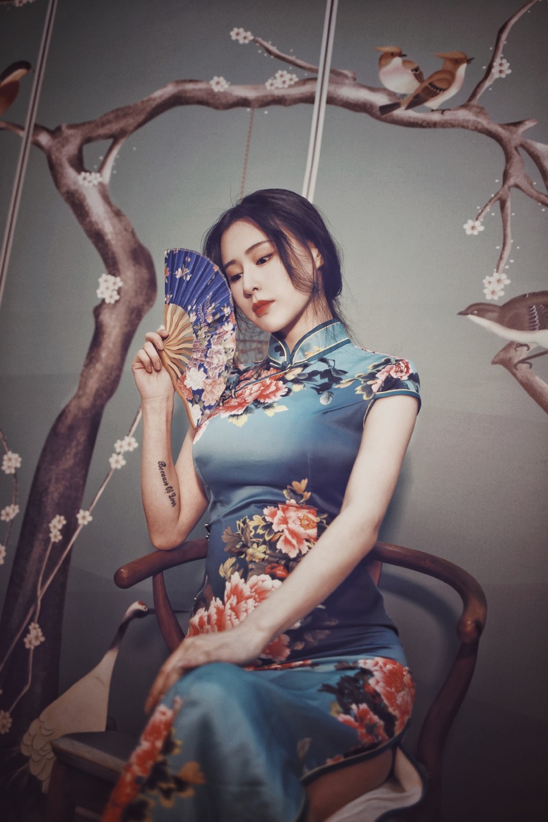 终于拍了一次旗袍是不是很有女人味呢