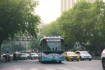 518273
