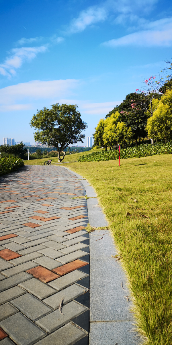 南宁邕江江滨风景