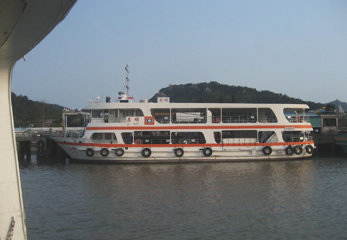 汕头广场轮渡带你回到1988