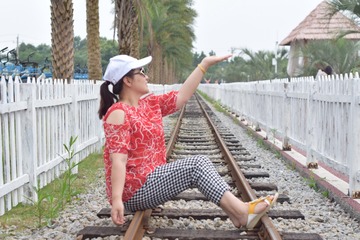 468931