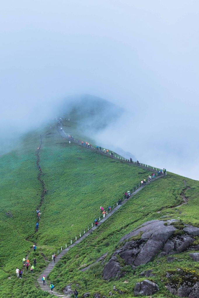 二上武功山,通往金顶之路。