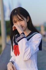 975371