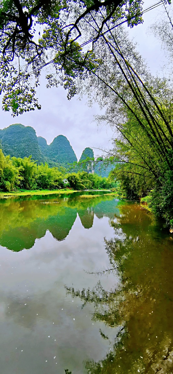 个集自然山水,园林,桥梁,文物古迹,民族风情为一体的独具特色的风景区