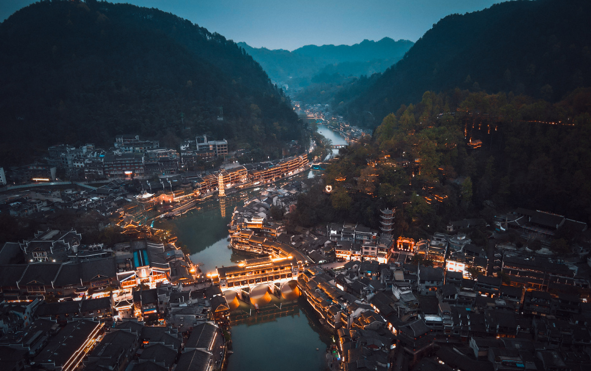 凤凰古城夜景