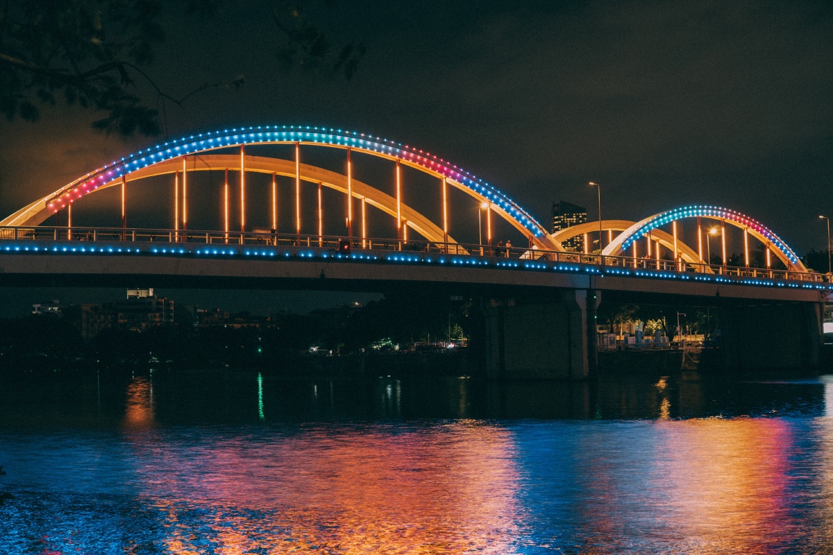惠州夜景水门桥    打开微信,使用"扫一扫"即可将网页分享之朋友圈