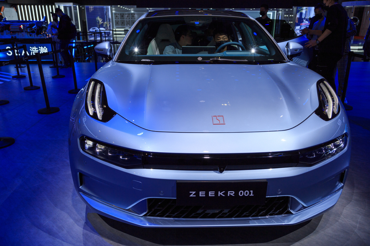 极氪001吉利纯电动