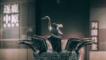 19308