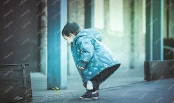 001